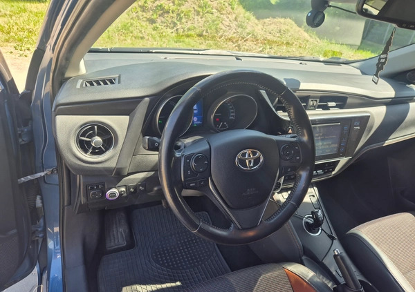 Toyota Auris cena 52000 przebieg: 255359, rok produkcji 2015 z Uniejów małe 79